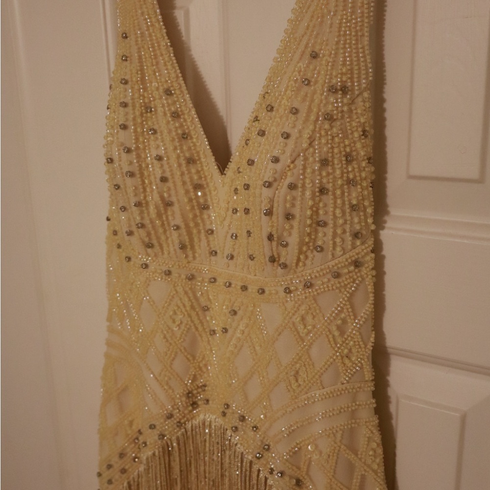 Elegant Cream Backless Halter Gown - Picture 5 of 9
